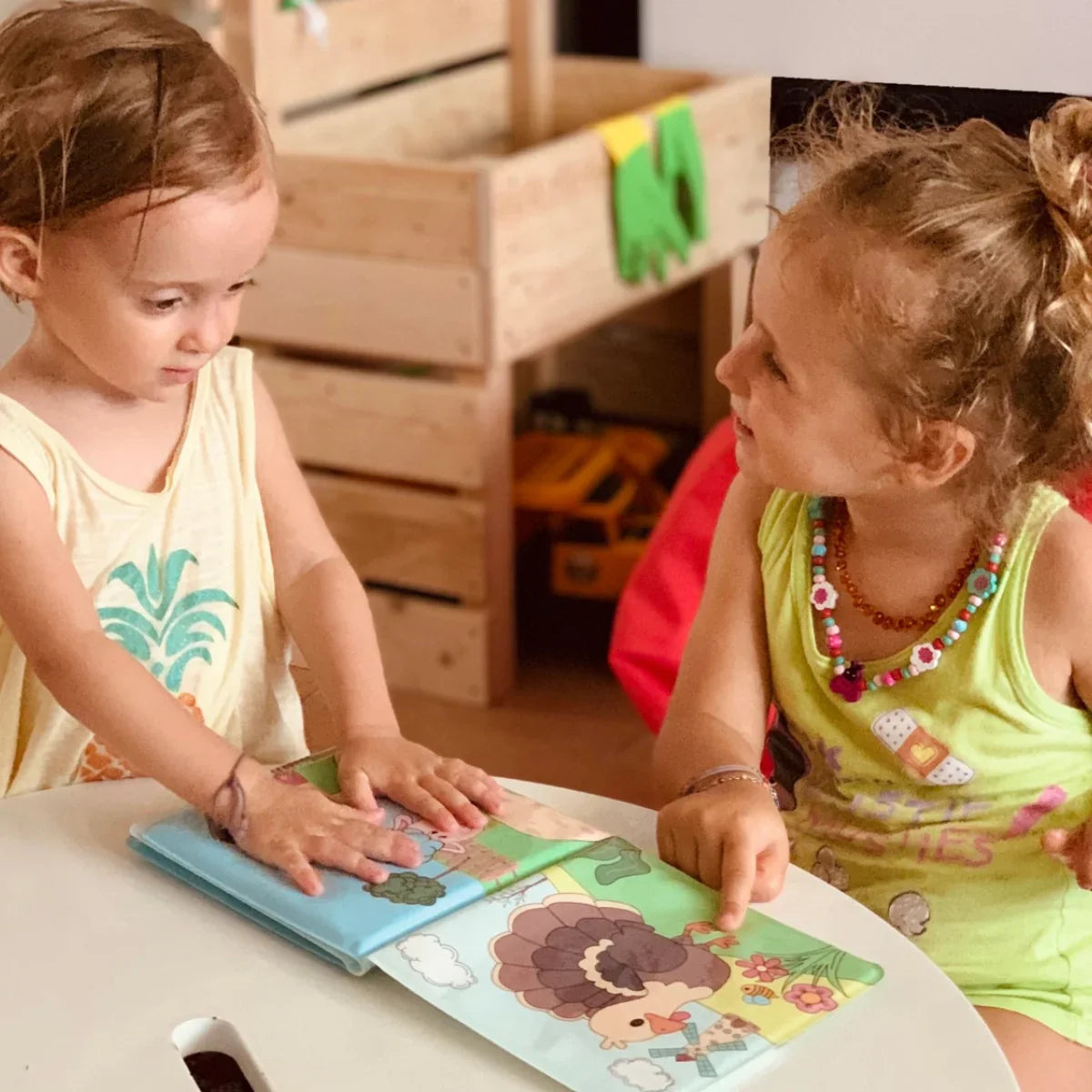 AquaBook | Spetterend plezier - Waterbestendig badboekje voor leren en spelen