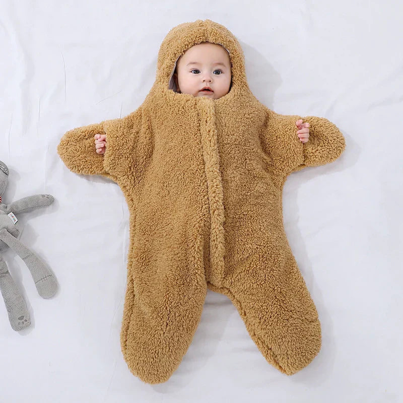 SnuggleBear Romper | Comfort voor jouw kleintje - Pluche Babypakje met Capuchon