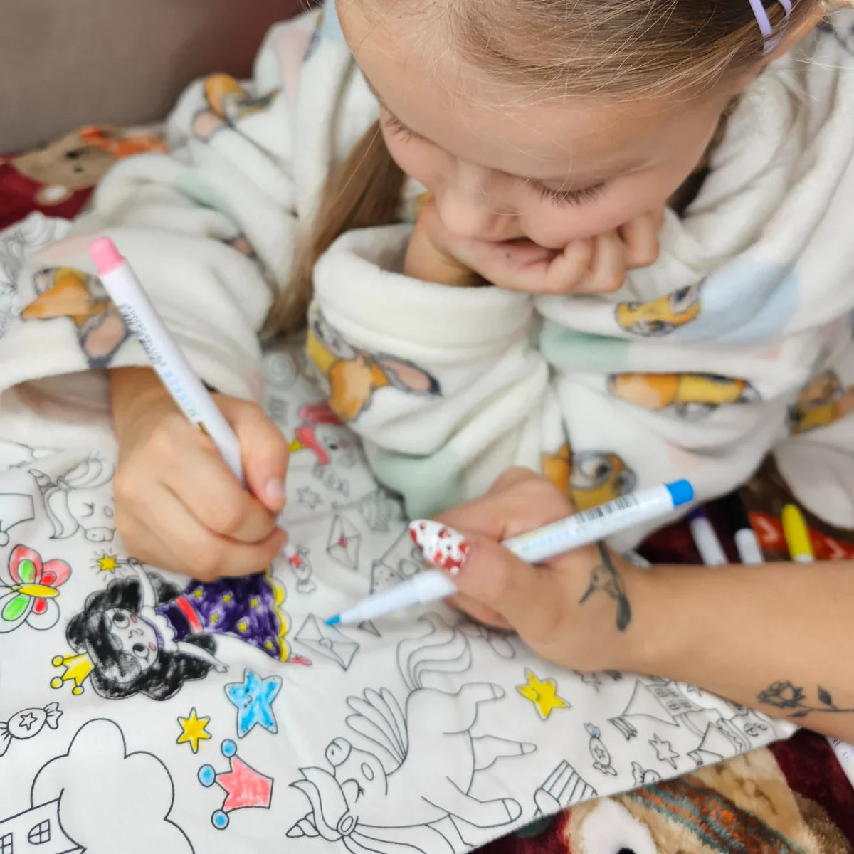UnicornDreams | Colores y dormir - Conjunto de pijama DIY con princesas y unicornios