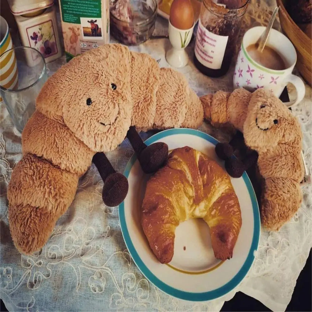 CroissantCuddle Knuffel | Zacht Pluche Kussen 33 cm, Lichtbruin – Vrolijkheid en comfort voor iedereen 6