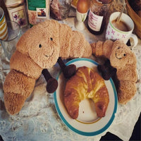 Thumbnail for CroissantCuddle Knuffel | Zacht Pluche Kussen 33 cm, Lichtbruin – Vrolijkheid en comfort voor iedereen 6