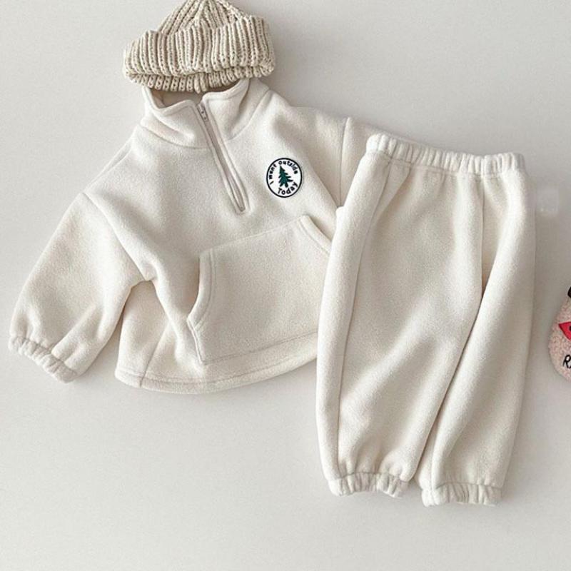 Fleece Pullover Set | 2-delige set voor 6-24 maanden – Warmte en stijl voor elke gelegenheid 1