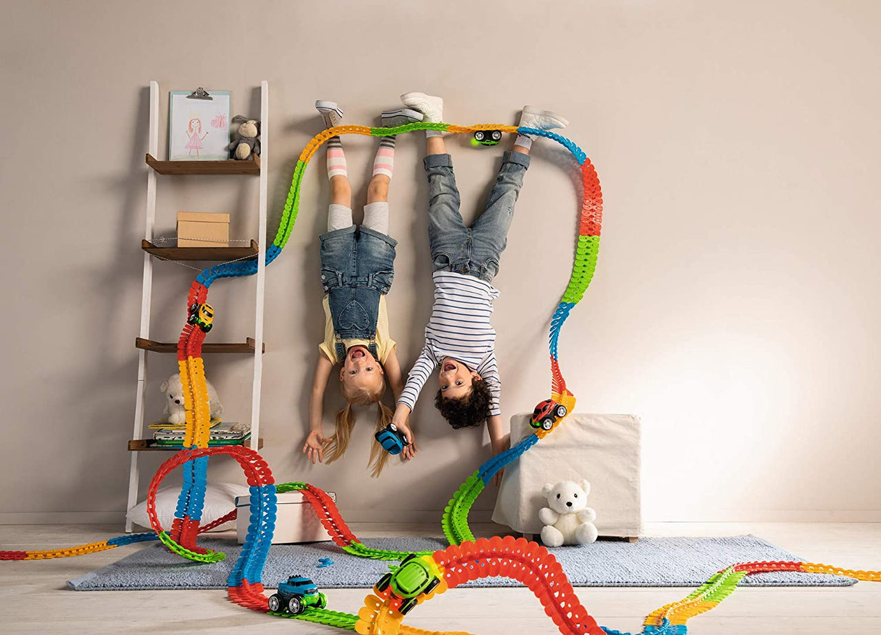 Echte Veranderbare Track met LED Lichten | Spetterende Actie - Racebaan voor Kinderen