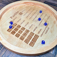 Thumbnail for Houten Farkle Dobbelspel Tray met Gegraveerde Score Tabel en 6 Dobbelstenen voor Gezellige Spelavonden 4