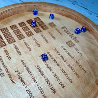 Thumbnail for Houten Farkle Dobbelspel Tray met Gegraveerde Score Tabel en 6 Dobbelstenen voor Gezellige Spelavonden 6