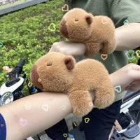 Thumbnail for CapyBaraCharm | Giocoso e carino - Portachiavi capibara da stringere con suono