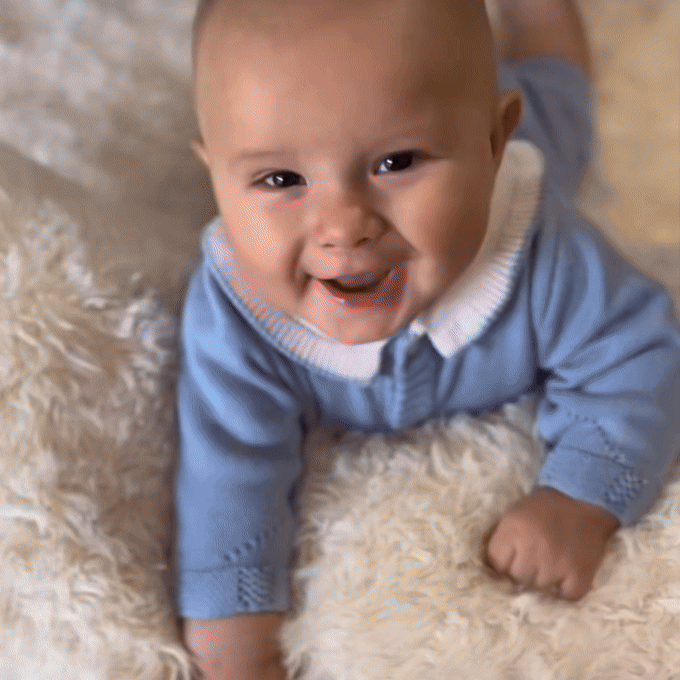 PeekABear | Diversión mágica para cada niño - Oso de peluche interactivo